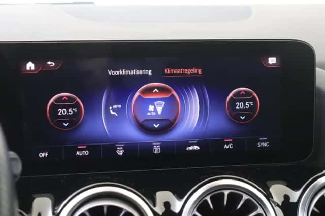 Mercedes-Benz GLA (2020) thumbnail 18
