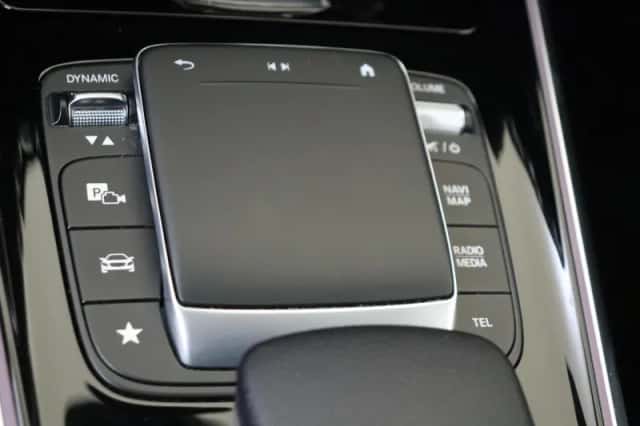 Mercedes-Benz GLA (2020) thumbnail 21