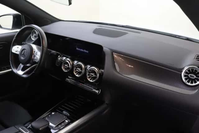 Mercedes-Benz GLA (2020) thumbnail 5