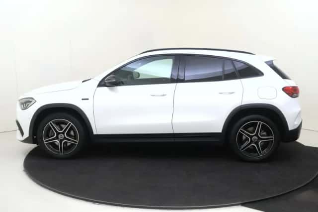 Mercedes-Benz GLA (2020) thumbnail 8