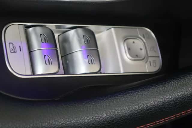 Mercedes-Benz GLE (2021) thumbnail 36