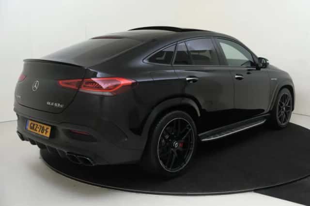 Mercedes-Benz GLE (2022) thumbnail 4