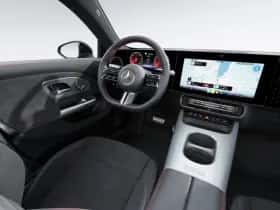 Mercedes-Benz CLA-Klasse thumbnail 3