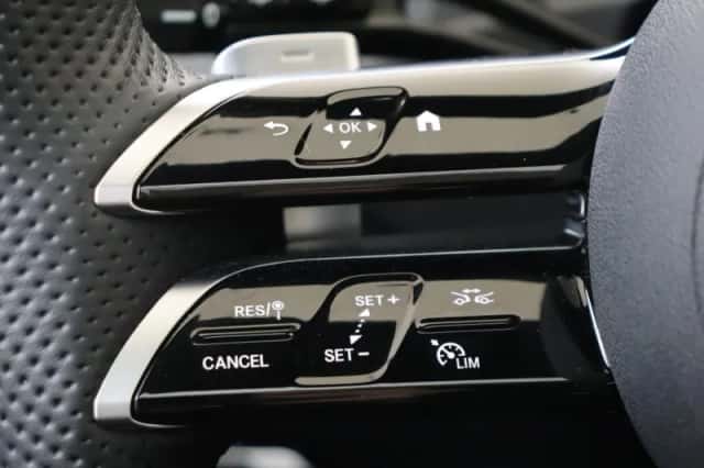 Mercedes-Benz C-Klasse (2025) thumbnail 16