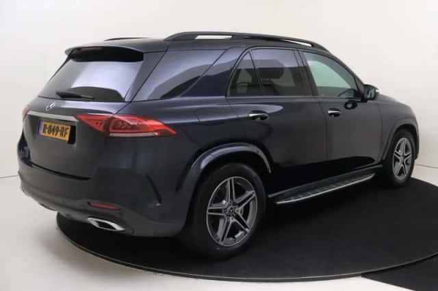 Mercedes-Benz GLE (2022) thumbnail 2