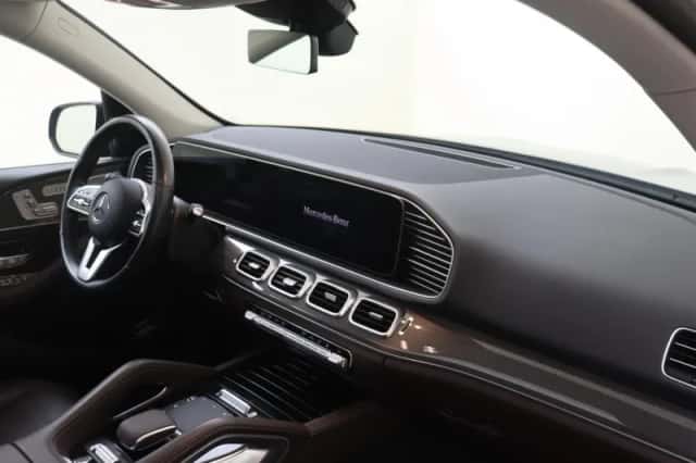Mercedes-Benz GLE (2022) thumbnail 3