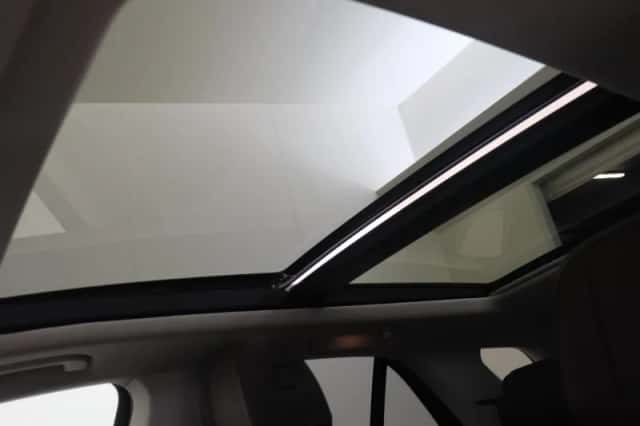 Mercedes-Benz GLE (2022) thumbnail 33