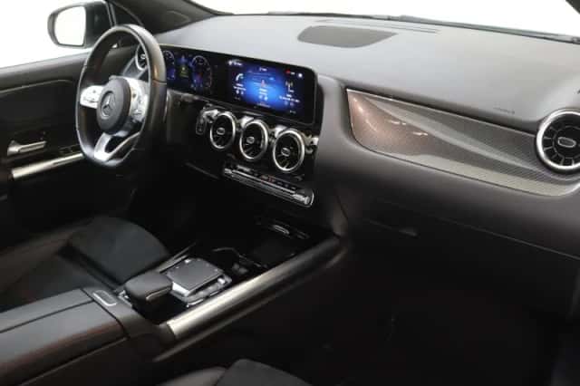 Mercedes-Benz GLA (2020) thumbnail 11