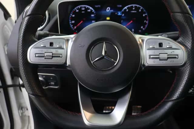 Mercedes-Benz GLA (2020) thumbnail 15