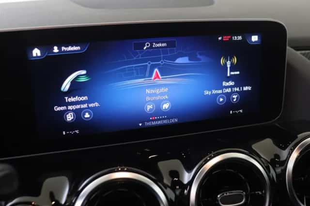 Mercedes-Benz GLA (2020) thumbnail 20