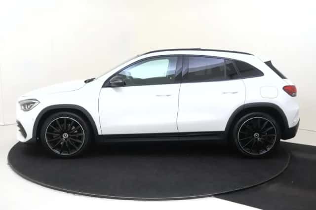 Mercedes-Benz GLA (2020) thumbnail 8