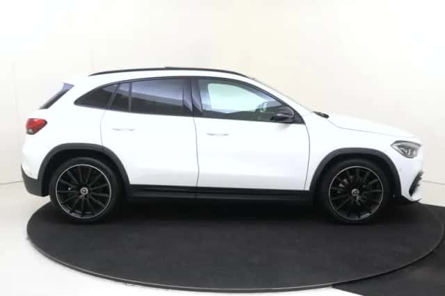 Mercedes-Benz GLA (2020) thumbnail 9