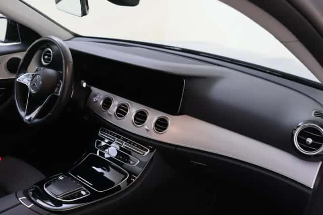 Mercedes-Benz E-Klasse (2023) thumbnail 4