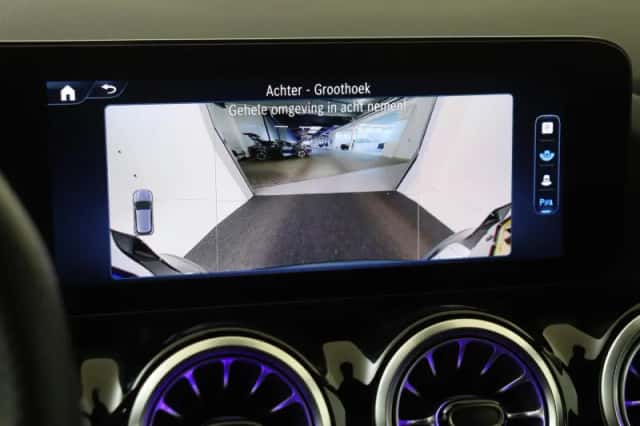 Mercedes-Benz GLA (2024) thumbnail 19