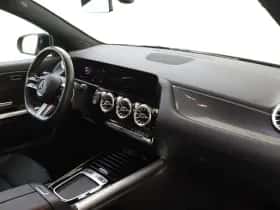 Mercedes-Benz GLA thumbnail 5