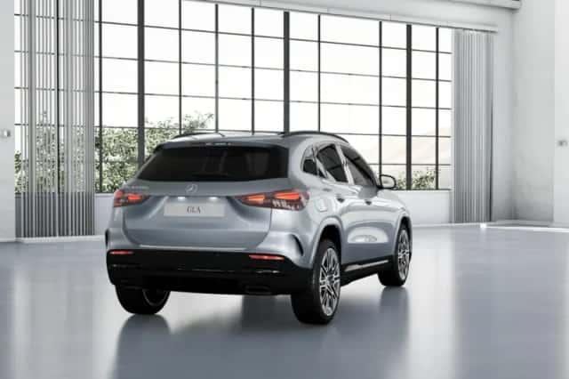 Mercedes-Benz GLA (2026) thumbnail 3