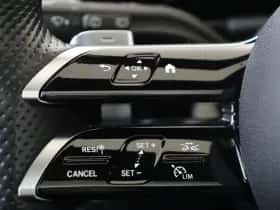 Mercedes-Benz GLA thumbnail 15