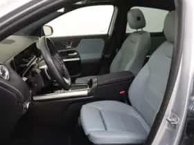 Mercedes-Benz GLA thumbnail 3