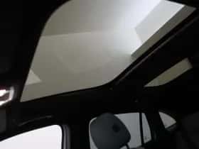 Mercedes-Benz GLA (2023) thumbnail 30