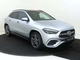 Mercedes-Benz GLA thumbnail 5