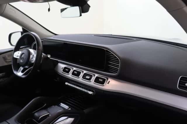 Mercedes-Benz GLE (2022) thumbnail 4