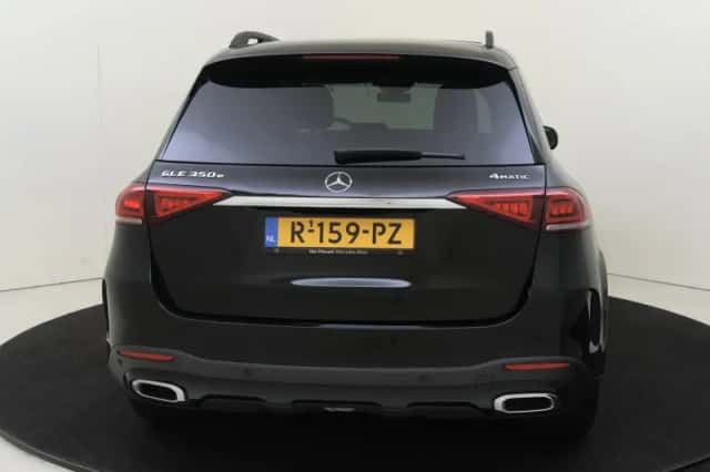 Mercedes-Benz GLE (2022) thumbnail 9
