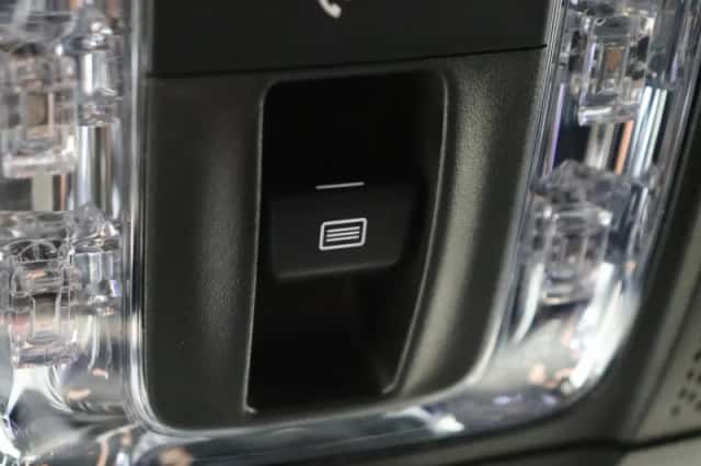 Mercedes-Benz GLE (2021) thumbnail 23