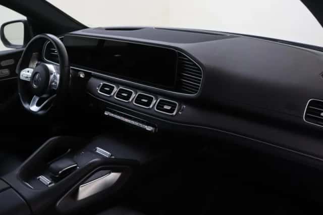 Mercedes-Benz GLE (2021) thumbnail 4