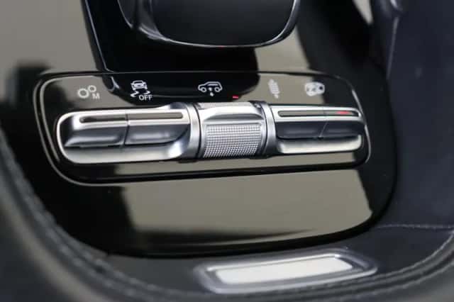 Mercedes-Benz GLE (2020) thumbnail 33