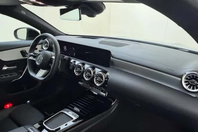 Mercedes-Benz CLA-Klasse (2025) thumbnail 3