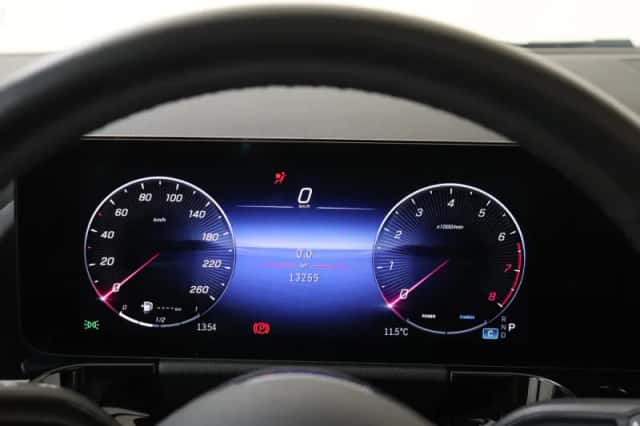 Mercedes-Benz GLA (2025) thumbnail 4