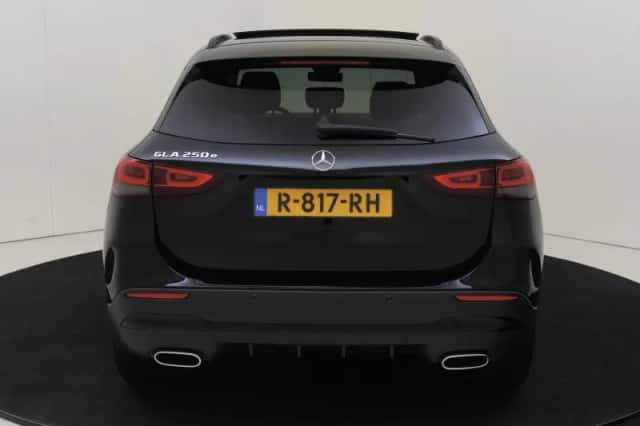 Mercedes-Benz GLA (2022) thumbnail 8
