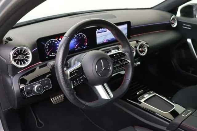Mercedes-Benz A-Klasse (2024) thumbnail 3