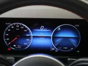 Mercedes-Benz EQB (2024) thumbnail 12