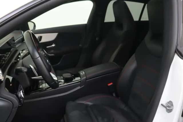Mercedes-Benz CLA-Klasse (2021) thumbnail 3