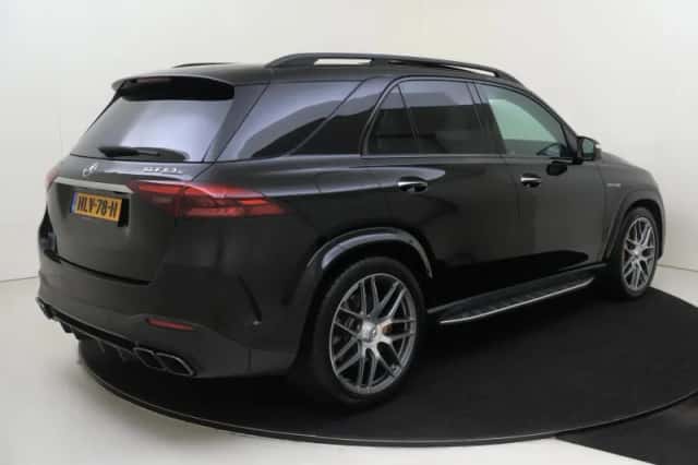 Mercedes-Benz GLE (2024) thumbnail 2