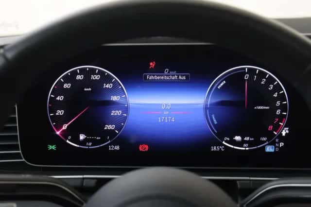Mercedes-Benz GLE (2025) thumbnail 12