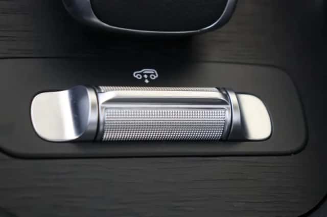Mercedes-Benz GLE (2025) thumbnail 22