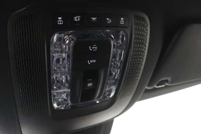 Mercedes-Benz GLE (2025) thumbnail 24