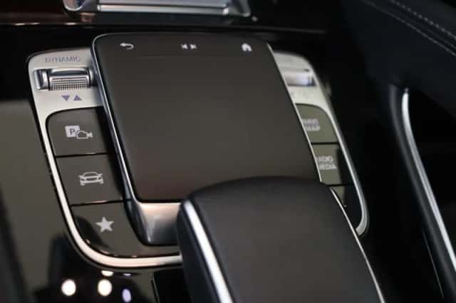 Mercedes-Benz GLE (2020) thumbnail 29