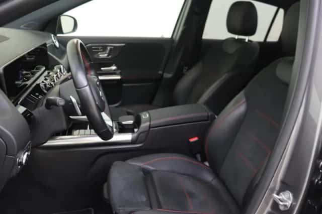 Mercedes-Benz GLA (2020) thumbnail 3