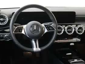 Mercedes-Benz A-Klasse thumbnail 3