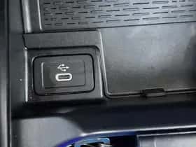 Mercedes-Benz GLA thumbnail 23