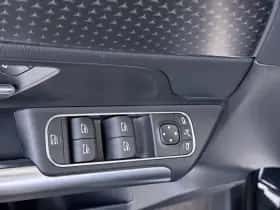 Mercedes-Benz GLA thumbnail 28