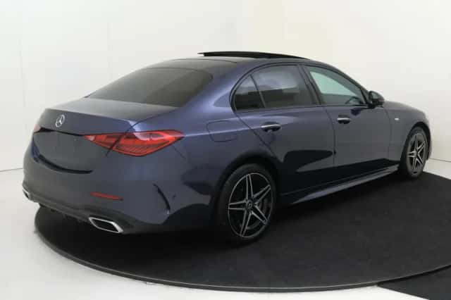 Mercedes-Benz C-Klasse (2025) thumbnail 2
