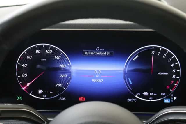 Mercedes-Benz GLE (2023) thumbnail 12