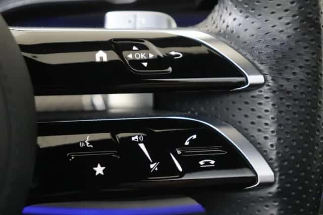 Mercedes-Benz GLE (2023) thumbnail 14