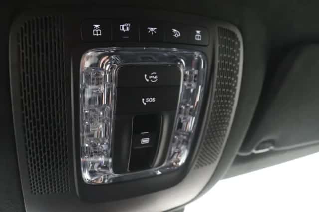 Mercedes-Benz GLE (2023) thumbnail 24