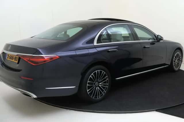Mercedes-Benz S-Klasse (2024) thumbnail 2