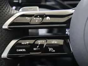 Mercedes-Benz EQE thumbnail 15